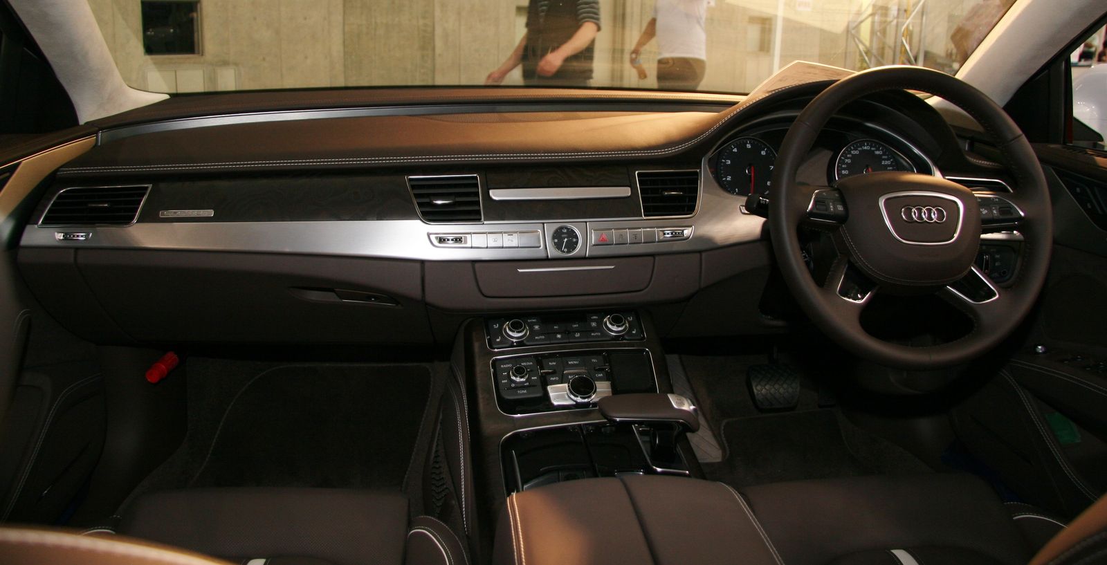 Audi iç mekan ve Virtual Cockpit gösterge paneli